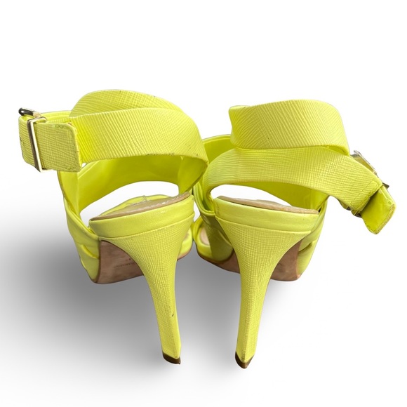 BCBG Neon Yellow Strappy Heeled Sandal Size 6.5 - Picture 2 of 8